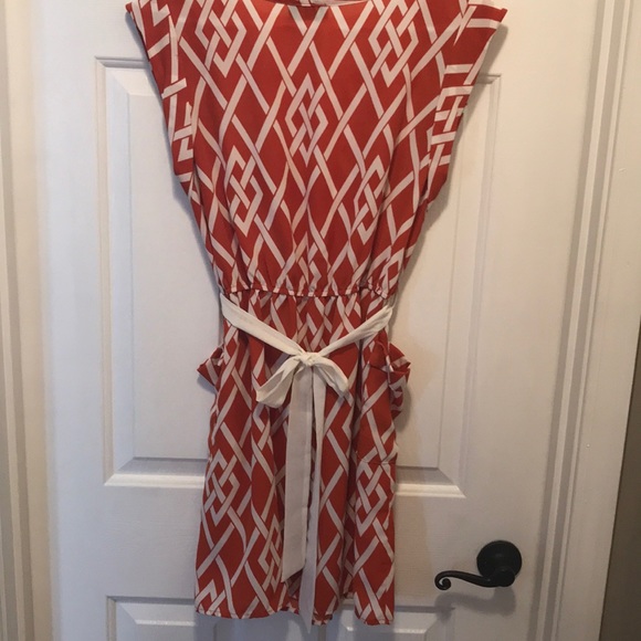 Adorable dress! - Picture 3 of 3